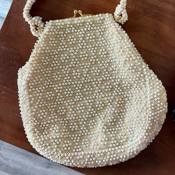 Vintage 1950s Corde Beade Ecru Ornately Circle Patterned Pearl-Like Beaded Bag - Picture 12 of 16